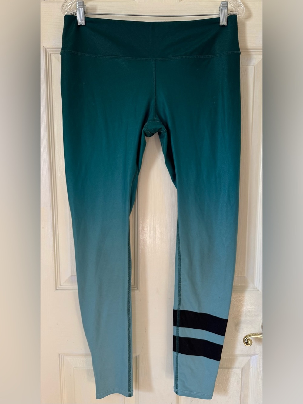 Woman ALO LEGGING Green Black Gradient Workout Athletic Leggings Sz Large Pants